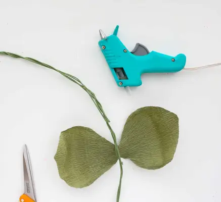 How to Make a Paper Flower Wreath