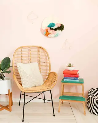 DIY Faux Latch Hook Wall Hanging