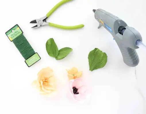 Make a Crepe Paper Flower Garland