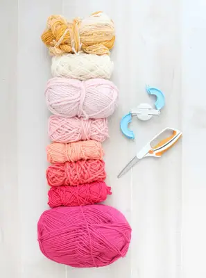 Make your own pom pom basket