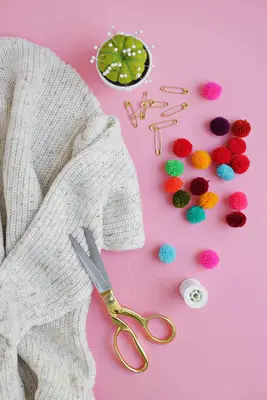 Pom Pom Sweater DIY