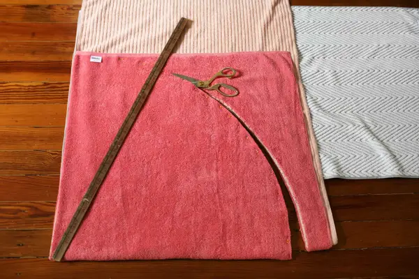 Round Beach Towel DIY