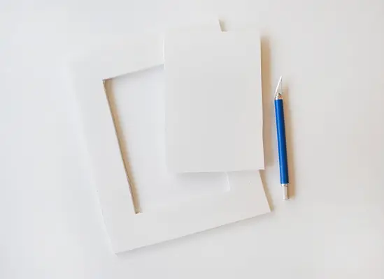 DIY Embroidered Photo Frame