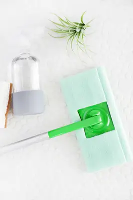 5 Minute Reusable Swiffer Cover DIY (No-Sew!)