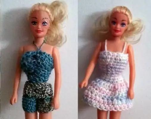 Padrões de roupas de Barbie de crochê grátis