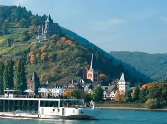 Voies navigables vs Viking River Cruises