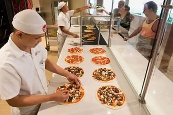 Gdzie ubiegać się o pracę na statku wycieczkowym?