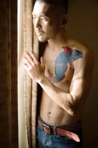 青い鯉のタトゥー