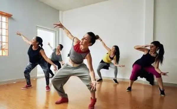 רקדני היפ הופ בעלי הכשרה