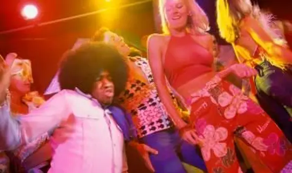 GroovyTunesのディスコダンスの動き