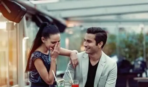 Primo appuntamento imbarazzante