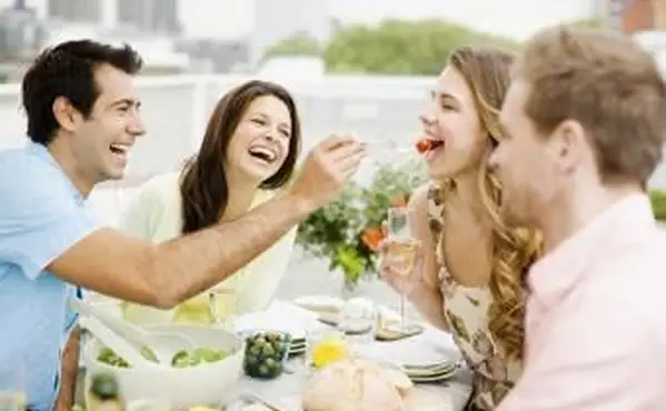 Wie eine offene Beziehung funktioniert: Echte Fakten