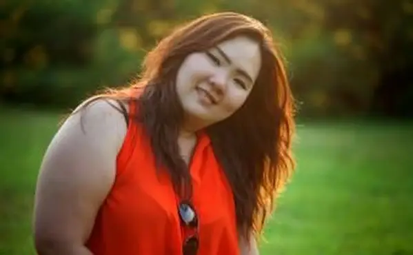 10 sites e clubes de namoro BBW