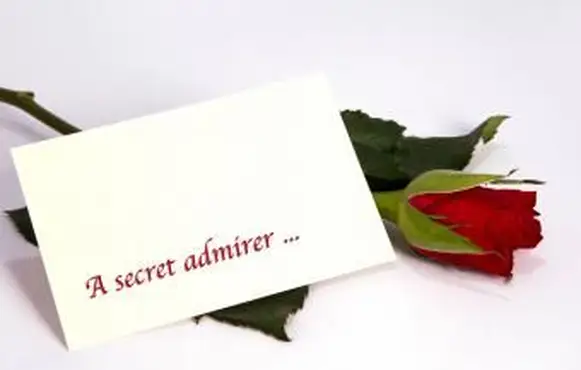 Como escrever uma nota de admirador secreta incrível