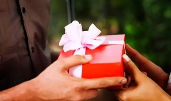 8 idee regalo perfette per una nuova relazione