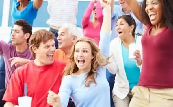 חוגגים באירוע ספורט