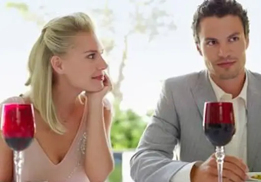 여자 감탄 남자