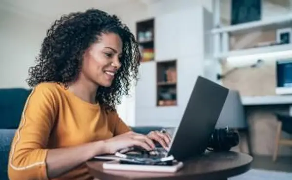 כיצד לכתוב פרופיל דייטינג מצטיין: טיפים ודוגמאות