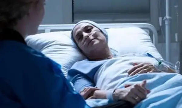 professionnel de la santé témoin signe spirituel