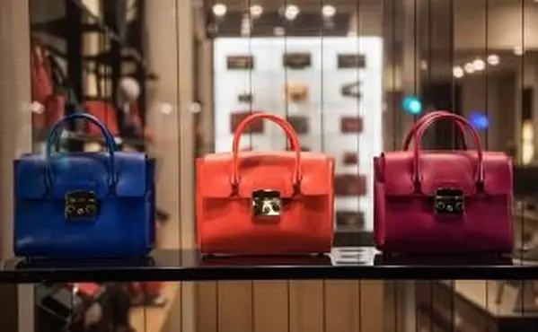 Lista de diseñadores de bolsos italianos