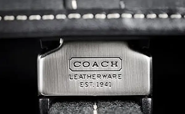 Die vollständige Geschichte der Coach-Handtaschen