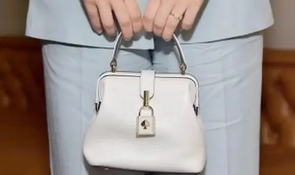 Mała torebka z górnym uchwytem Kate Spade Remedy