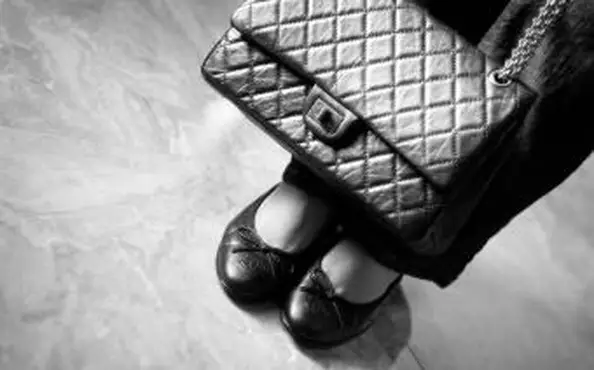 Come capire se le borse Chanel sono vere o false?