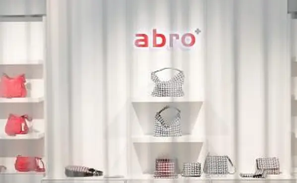 Eu abro designers de bolsas alemãs