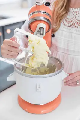 Blackberry Cobbler Ice Cream