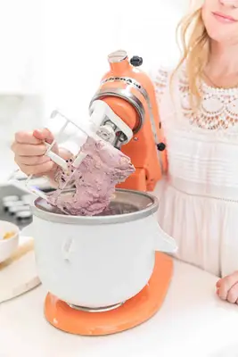 Blackberry Cobbler Ice Cream