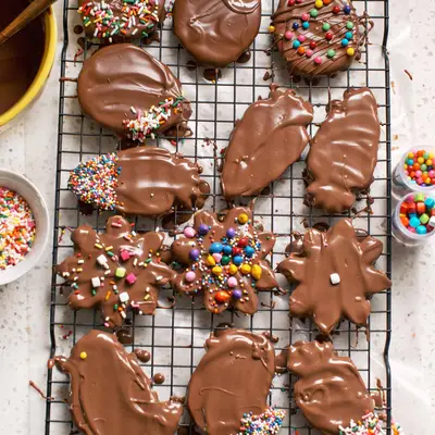 Hausgemachte Erdnussbutterbecher