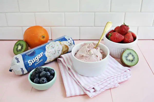 Rainbow Fruit Pizza!