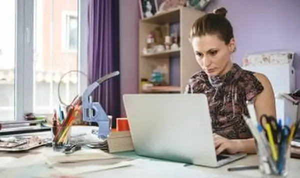 Baixe um programa de álbum de recortes de computador gratuitamente