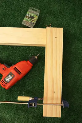 Mid-Century Slatted Bench DIY