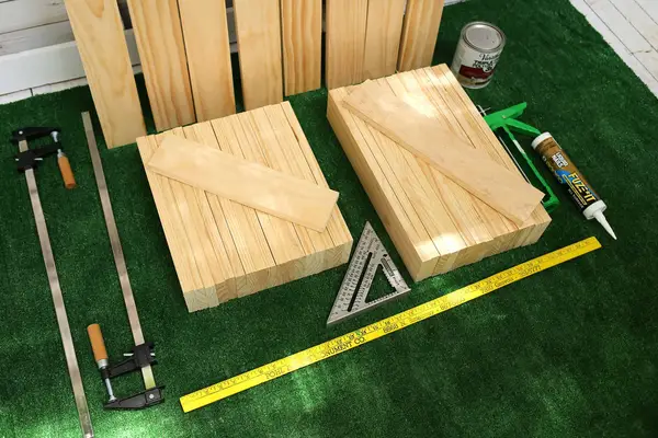 Mid-Century Slatted Bench DIY