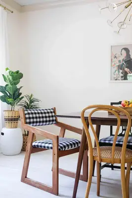 Tips to Reupholster Dining Chairs