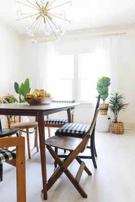 Tips to Reupholster Dining Chairs