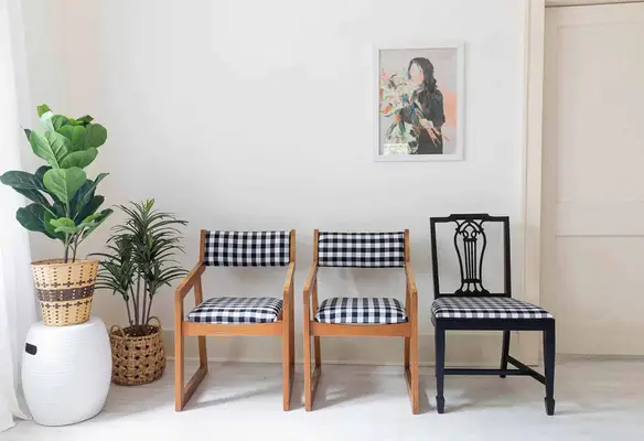 Tips to Reupholster Dining Chairs