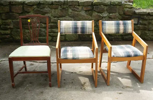 Tips to Reupholster Dining Chairs