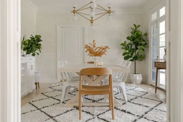 Modern Farmhouse Table DIY