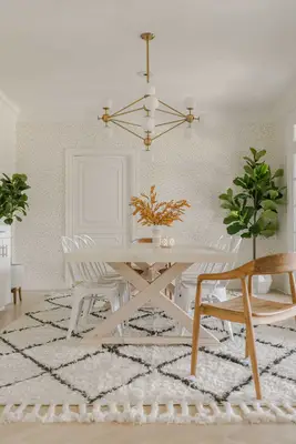 Modern Farmhouse Table DIY