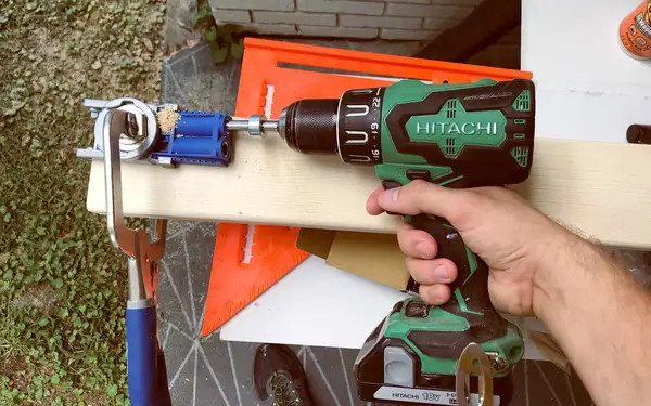 Modern Farmhouse Table DIY