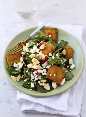 A Favorite Quick Dinner: Toasted Ravioli Salad