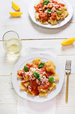 Zesty tomat og appelsinsauce