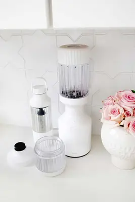  beast blender with blending vessels