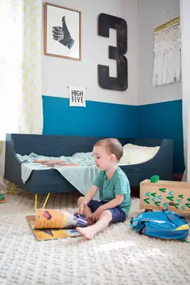 Modern Toddler Bed DIY