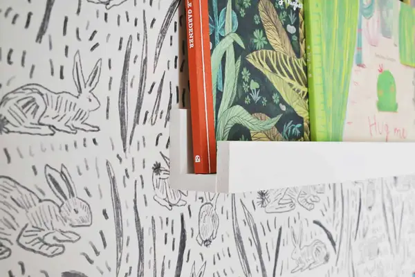 DIY Baby Bookshelves!