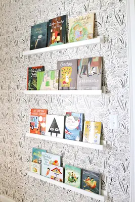 DIY Baby Bookshelves!