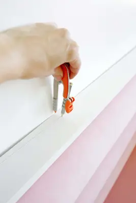 using compass to scribe edge