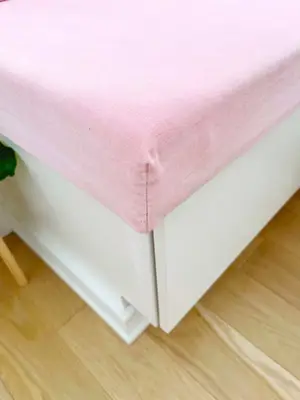 box corner on fabric cushion